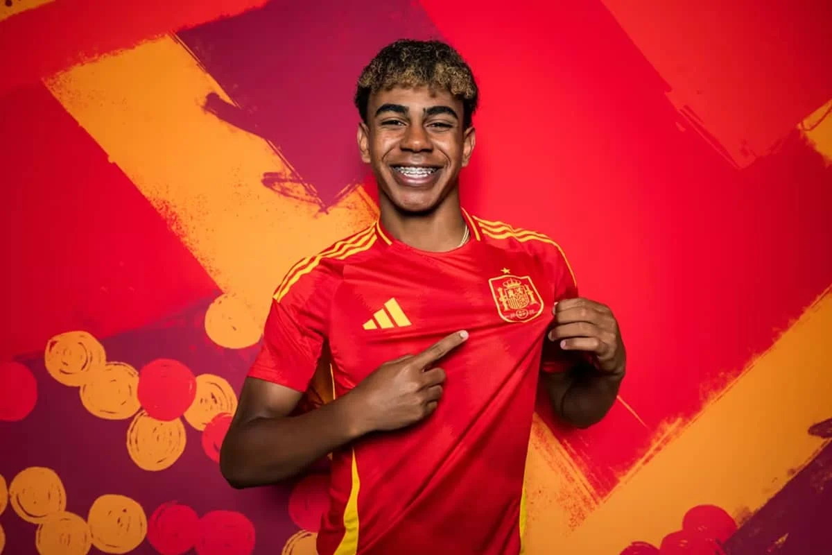 Lamine Yamal Siap Bersinar di Piala Dunia, PSG dan Liverpool Saling Incar Pemain Muda