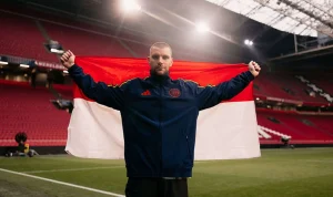 Maarten Paes, Si Penjaga Gawang yang Kini Dianggap Penyelamat Ajax