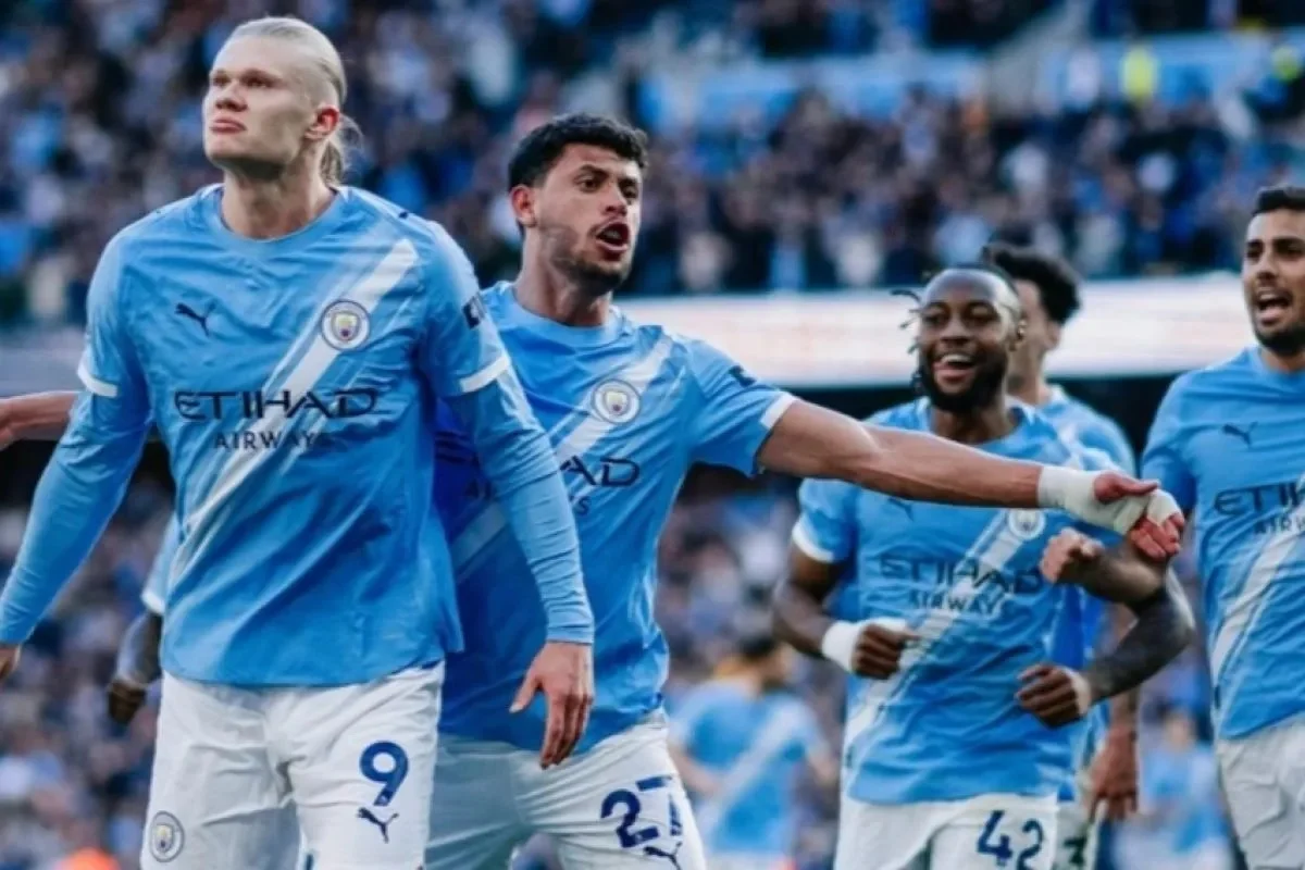 Manchester City F.C. dan Persaingan di Liga Inggris: Strategi Baru dan Pemain Muda