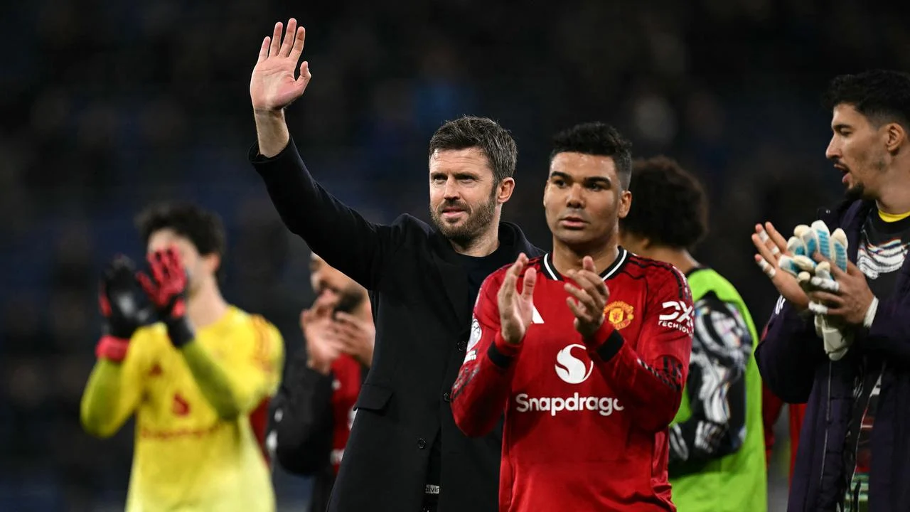 Manchester United Hadapi Tantangan Besar dalam Mencari Pemain Baru