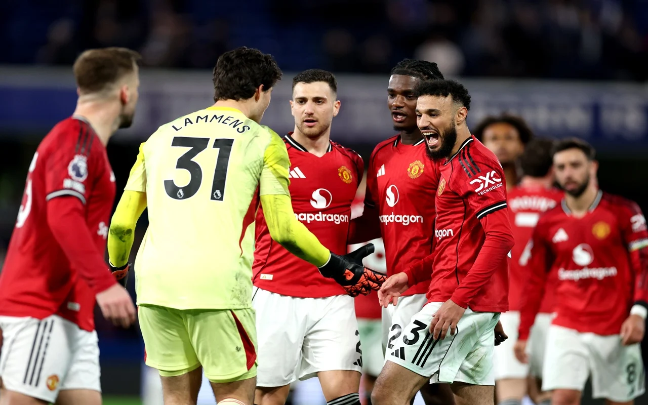 Manchester United Pesta Gol ke Gawang Rosenborg, Carrick Puji Penampilan Gemilang Para Wonderkid