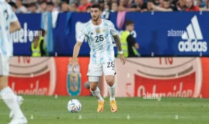 Marcos Senesi Jadi Sorotan Setelah Argentina Kalahkan Inggris di Semi Final Piala Dunia