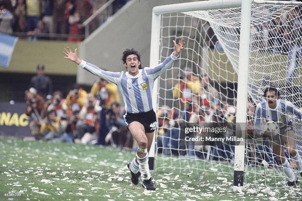 Mario Kempes: Legenda Sepak Bola Argentina Abad ke-20