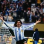 Mario Kempes: Legenda Sepak Bola Argentina yang Tak Terlupakan