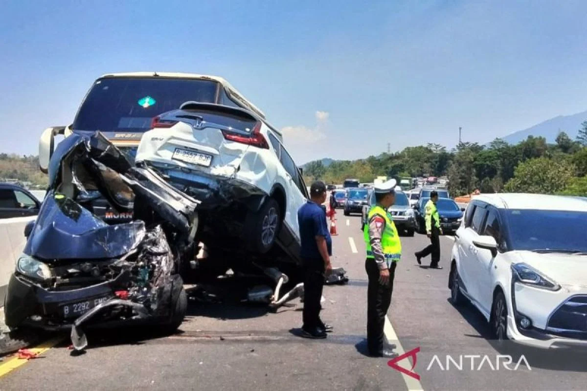 Mengenang Deswa dan Berita Lainnya: Duka, Kecelakaan, dan Hiburan