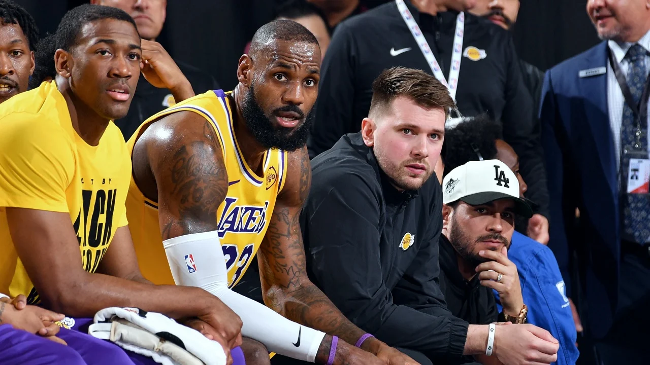 Mengintip Dunia Olahraga: Lakers, Diamondbacks, dan Luka yang Menghampiri Pemain