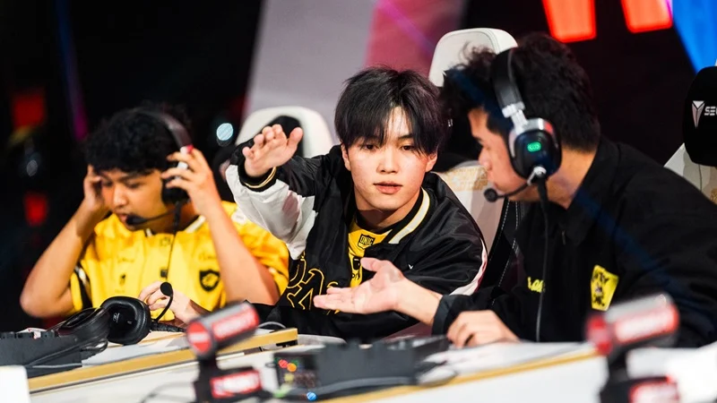 ONIC Melaju ke Semifinal MSC EWC 2026 Setelah Mengalahkan Aurora Gaming