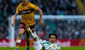 Oxford United Menang atas Barnet, Sementara Celtic Mungkin Menyesal Melewatkan Elijah Just