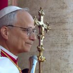 Paus Leo XIV Berbagi Makan dengan Orang Miskin, Sebuah Teladan untuk Umat