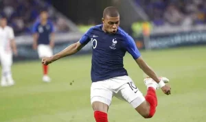 Perancis Unggul Atas Paraguay Berkat Gol Penalti Mbappe