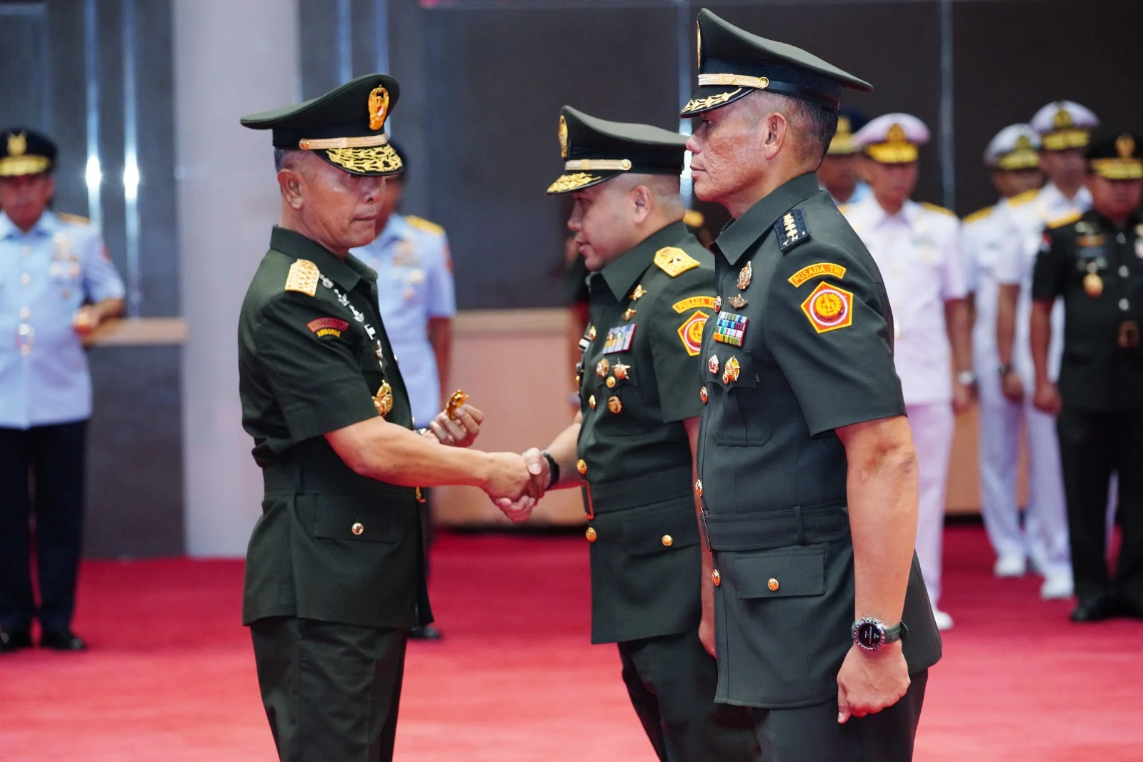 Perwira Tinggi TNI dan Polri: Kenaikan Pangkat dan Tugas Baru