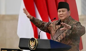 Prabowo Subianto Dihadapkan pada Tantangan Besar: Pembakaran Santri dan Masa Depan Koperasi