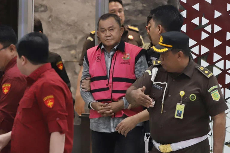 Praperadilan Lodewyk Pusung Ditolak, Status Tersangka Korupsi MBG Tetap Berlaku
