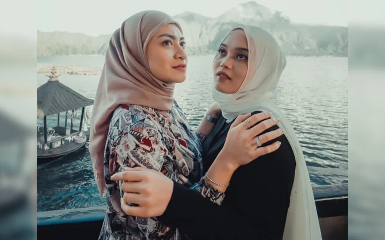 Putri Delina Berbicara Soal Pernikahan Nathalie Holscher dan Aripat