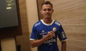 Rezaldi Hehanusa Pilih Gabung Semen Padang di Musim 2026/2027