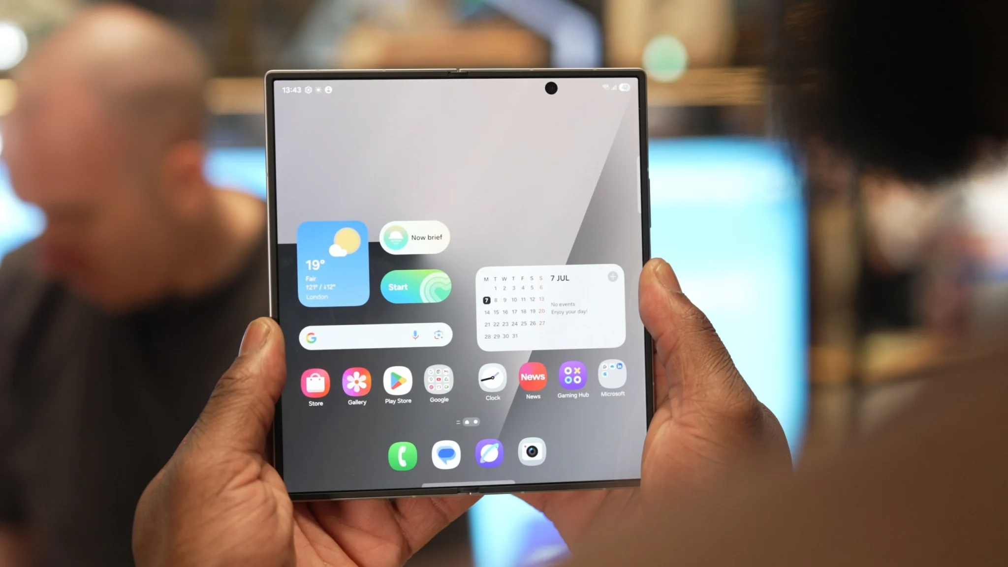 Samsung Galaxy Z Fold8 Ultra: Ponsel Lipat Terbaru dengan Fitur Canggih