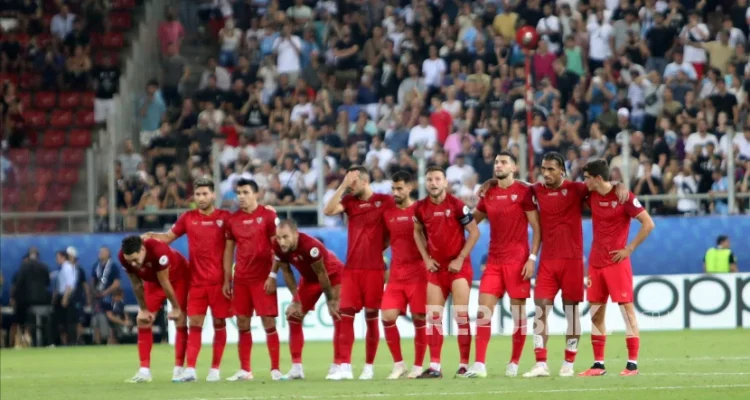 Sevilla FC Menghadapi Tantangan di Lapangan Sepak Bola Eropa