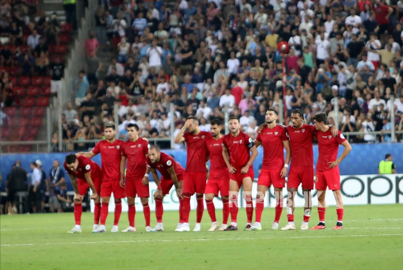 Sevilla FC Menghadapi Tantangan di Lapangan Sepak Bola Eropa