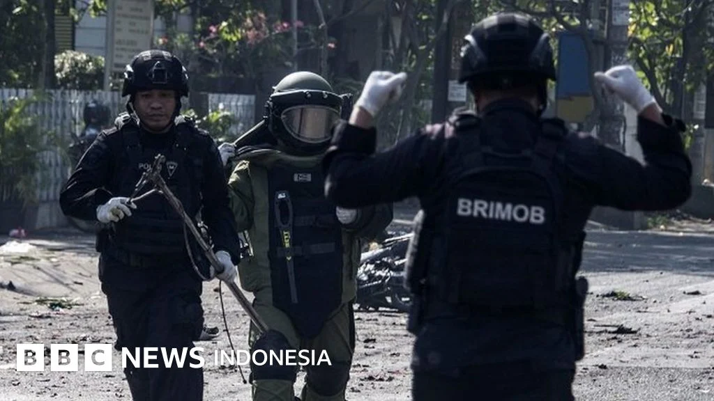 The Suicide Squad dan Serangan Bunuh Diri di Gwadar: Dua Cerita Berbeda tentang Kehilangan dan Pertarungan