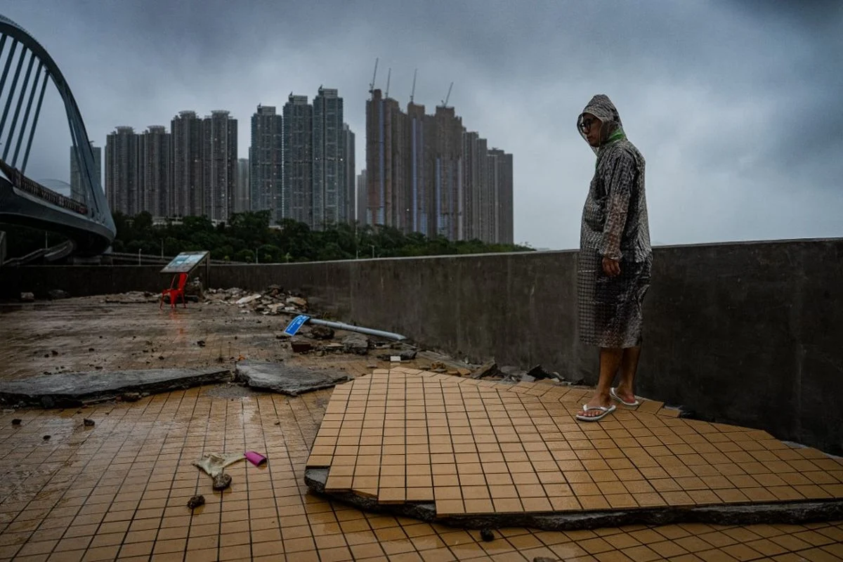 Topan Noul Menghantam Tiongkok dan Hong Kong, 10 Orang Tewas dan Ribuan Terjebak