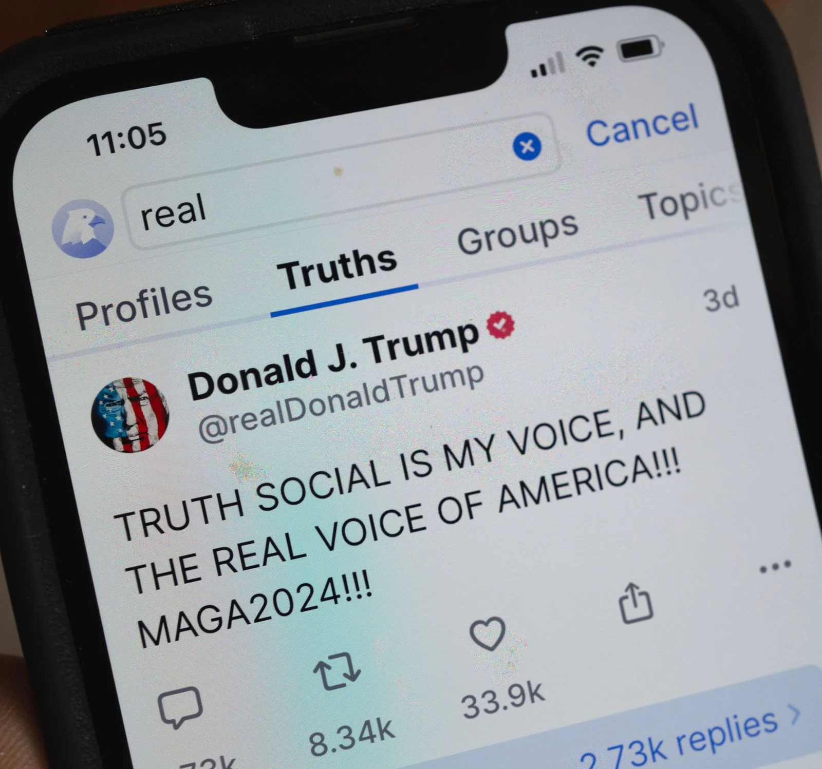 Trump dan Pola Postingan di Truth Social, Serta Berita Lainnya