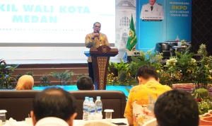Wali Kota Medan Desak Camat Kerja Cepat Digitalisasi Bansos