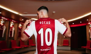 Ajax Kembali Berambisi di Bawah Míchel dengan Oscar Gloukh sebagai Pencetak Hat-trick