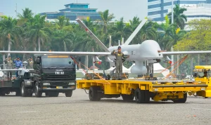 AS Bentuk Satuan Drone Serang Multinasional di Timur Tengah, Garuda Indonesia Targetkan Untung Awal 2027