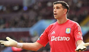 Aston Villa Siap Lepas Emi Martinez Setelah Mendapatkan Penawaran Baru, Unai Emery Dekati Kesepakatan £30 Juta