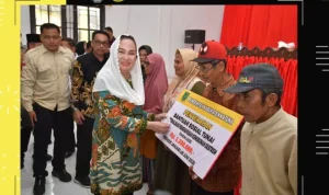 Bantuan Langsung Tunai: Upaya Pemerintah untuk Mengentaskan Kemiskinan