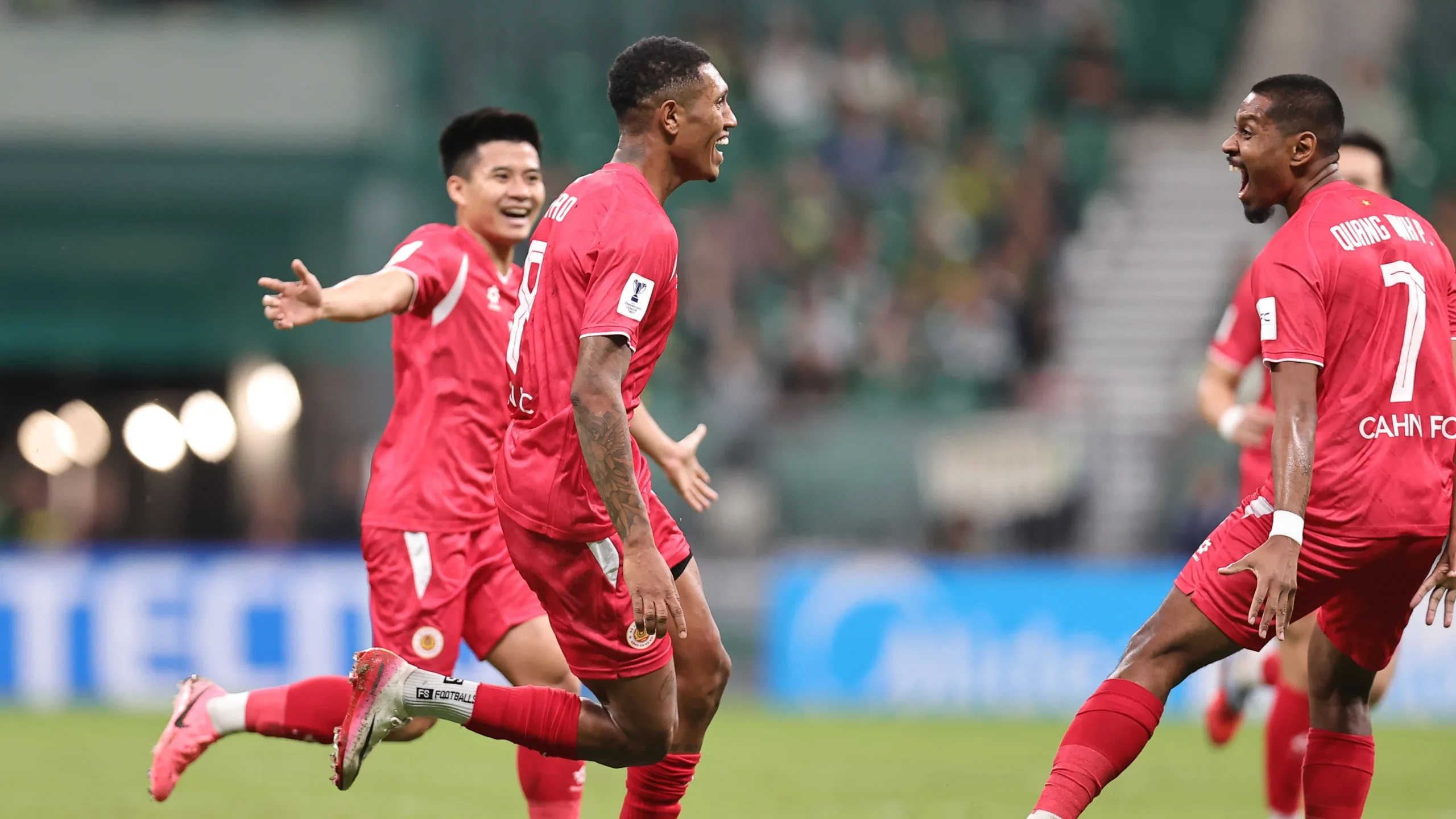 Cong An Ha Noi FC Membuat Sejarah dengan Mengalahkan Adelaide United di Playoff AFC Champions League Elite