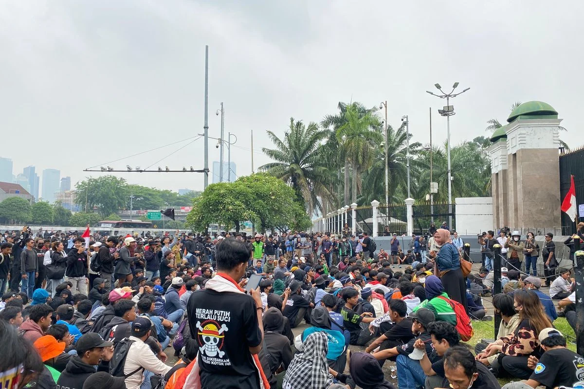 Demo Jakarta Hari Ini: Pagi yang Tegang di Ibu Kota