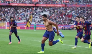 Hansi Flick dan Dampaknya pada Karier Ronald Araujo di Barcelona