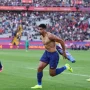 Hansi Flick dan Dampaknya pada Karier Ronald Araujo di Barcelona