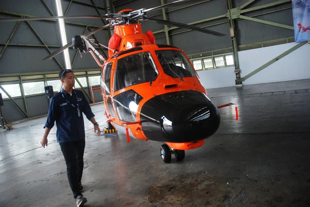 Helikopter Dikerahkan untuk Pencarian Korban Kebakaran KM Mutiara Sentosa 2 dan Penanganan Kebakaran Hutan
