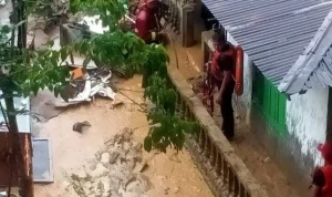 Hujan Lebat Mengguyur Kota Padang dan Medan, Warga Diminta Waspada