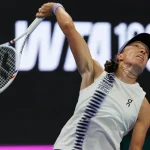 Iga Świątek Dominasi Turnamen WTA 1000 di Toronto