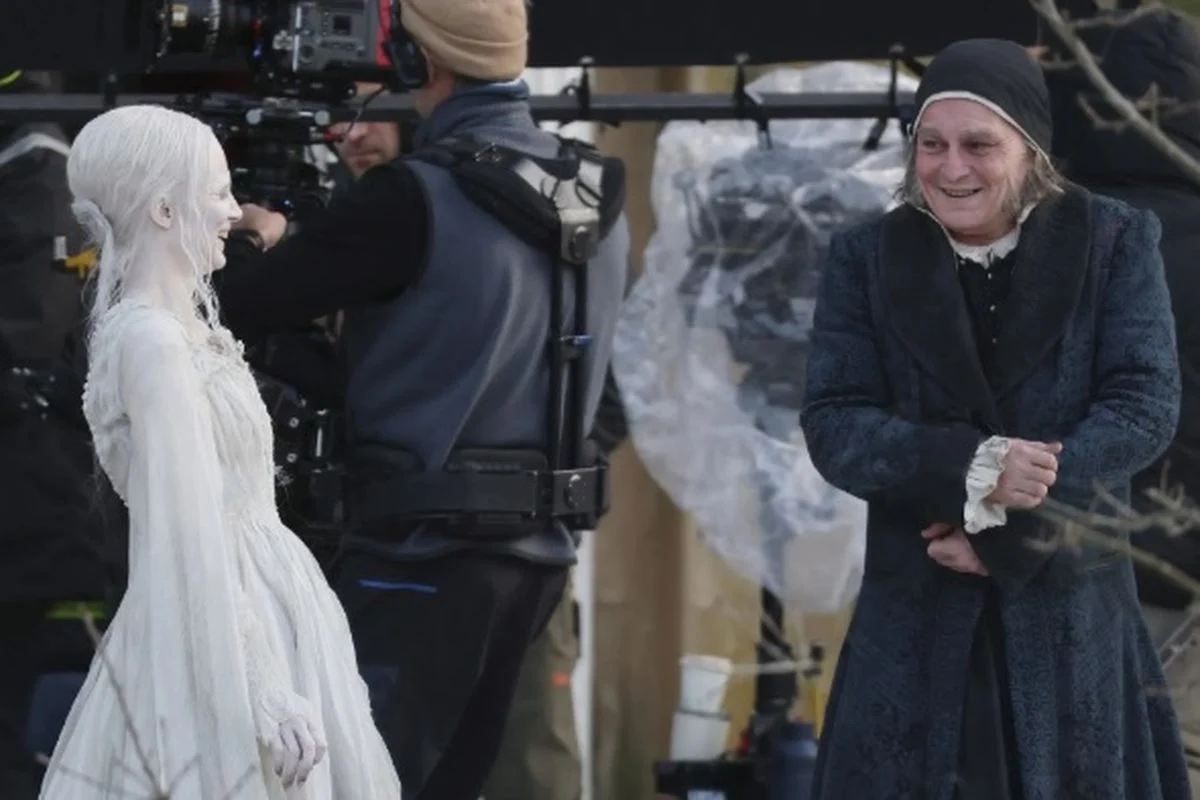 Johnny Depp Membuat Kembalinya ke Hollywood dengan Film Ebenezer