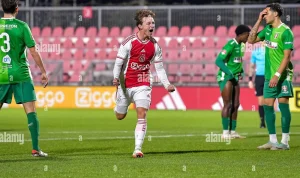 Julian Brandt dan Ajax Amsterdam Menangkan Laga Pertama Eredivisie