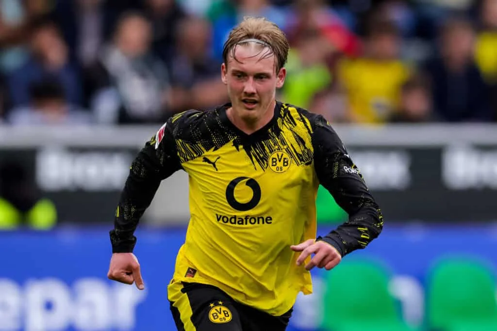 Julian Brandt dan Ajax Amsterdam Raih Kemenangan Pertama di Eredivisie