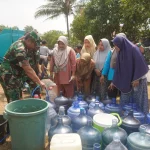 Kabupaten Lebak Menghadapi Kekeringan Parah: Warga Berjalan 5 KM untuk Air Bersih