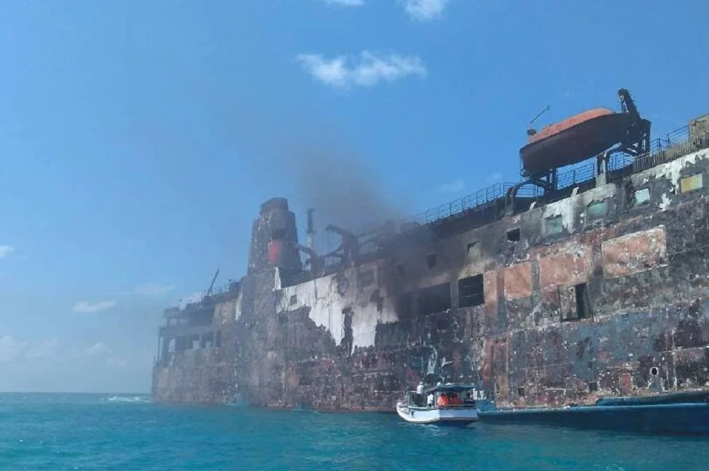 Kapal Mutiara Sentosa II Terbakar di Perairan Sumenep, 5 Tewas dan 41 Hilang