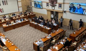 Komisi III DPR Putuskan Hasil Uji Kelayakan Calon Hakim Agung dan Reza Aulia Hakim Dicopot dari Jabatan Direktur Niaga Garuda Indonesia