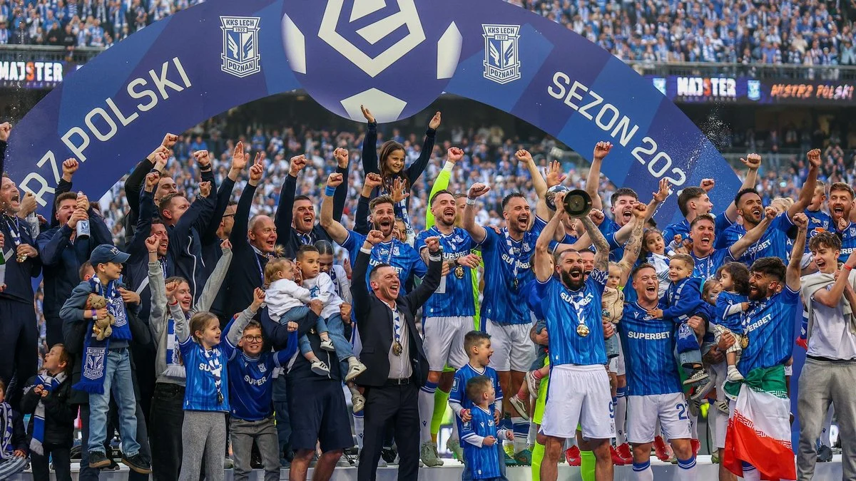 Lech Poznan Hadapi KÍ Klaksvík di Europa League Setelah Keterlambatan Perjalanan