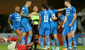 Liga 1: Pertandingan Sengit Antara Talleres dan Lanus, Plus Update Transfer Pemain