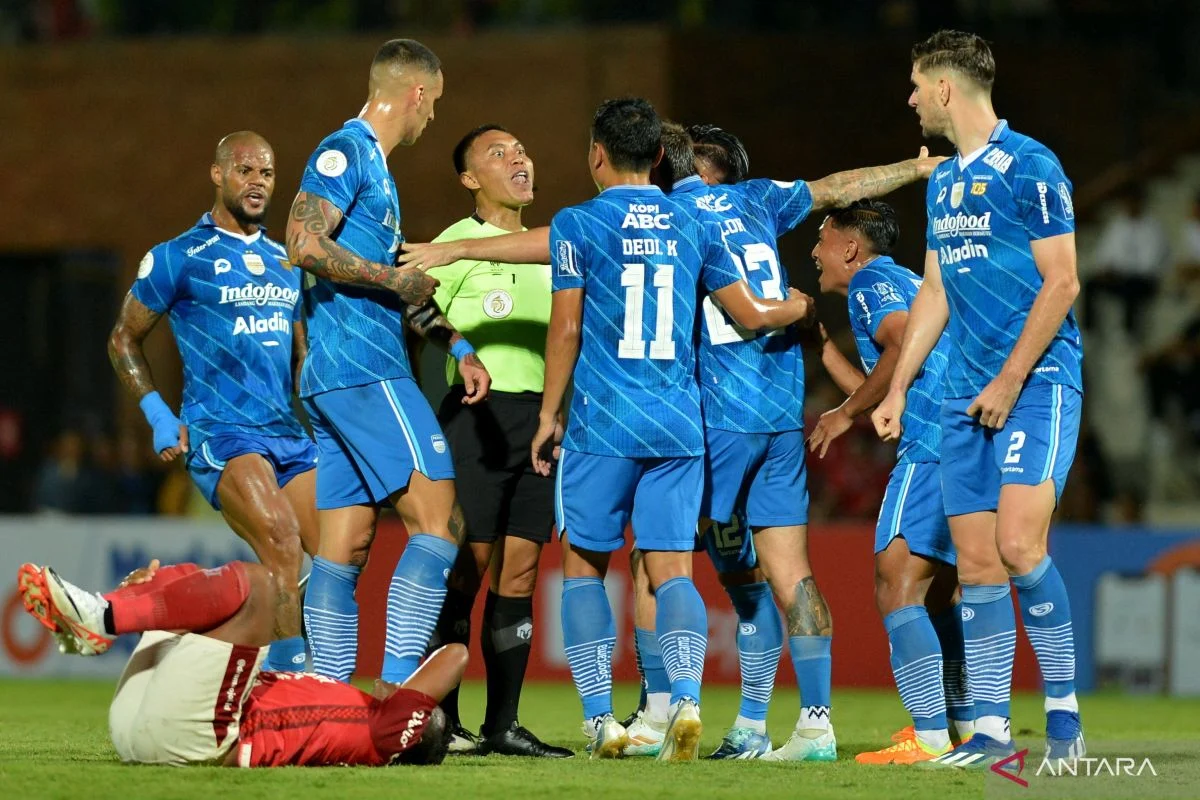 Liga 1: Pertandingan Sengit Antara Talleres dan Lanus, Plus Update Transfer Pemain