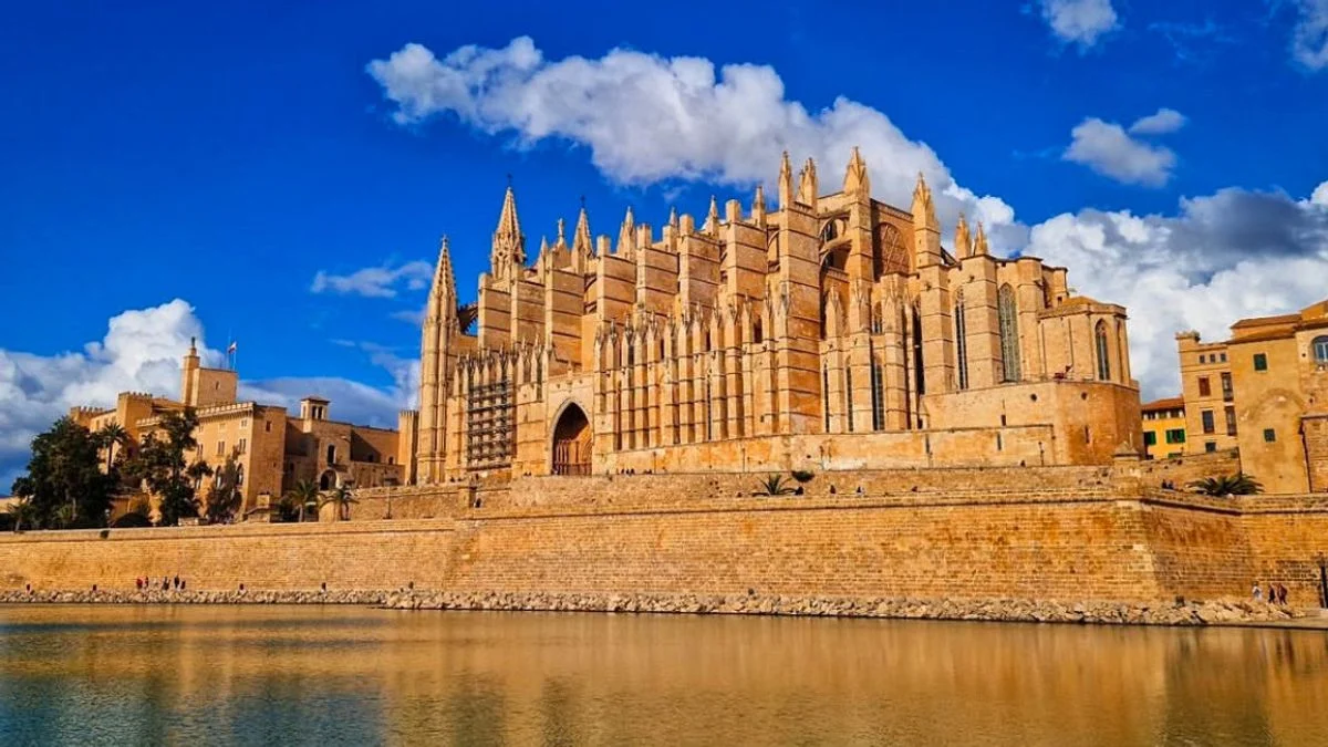 Mallorca: Surga Wisata yang Mempesona di Spanyol