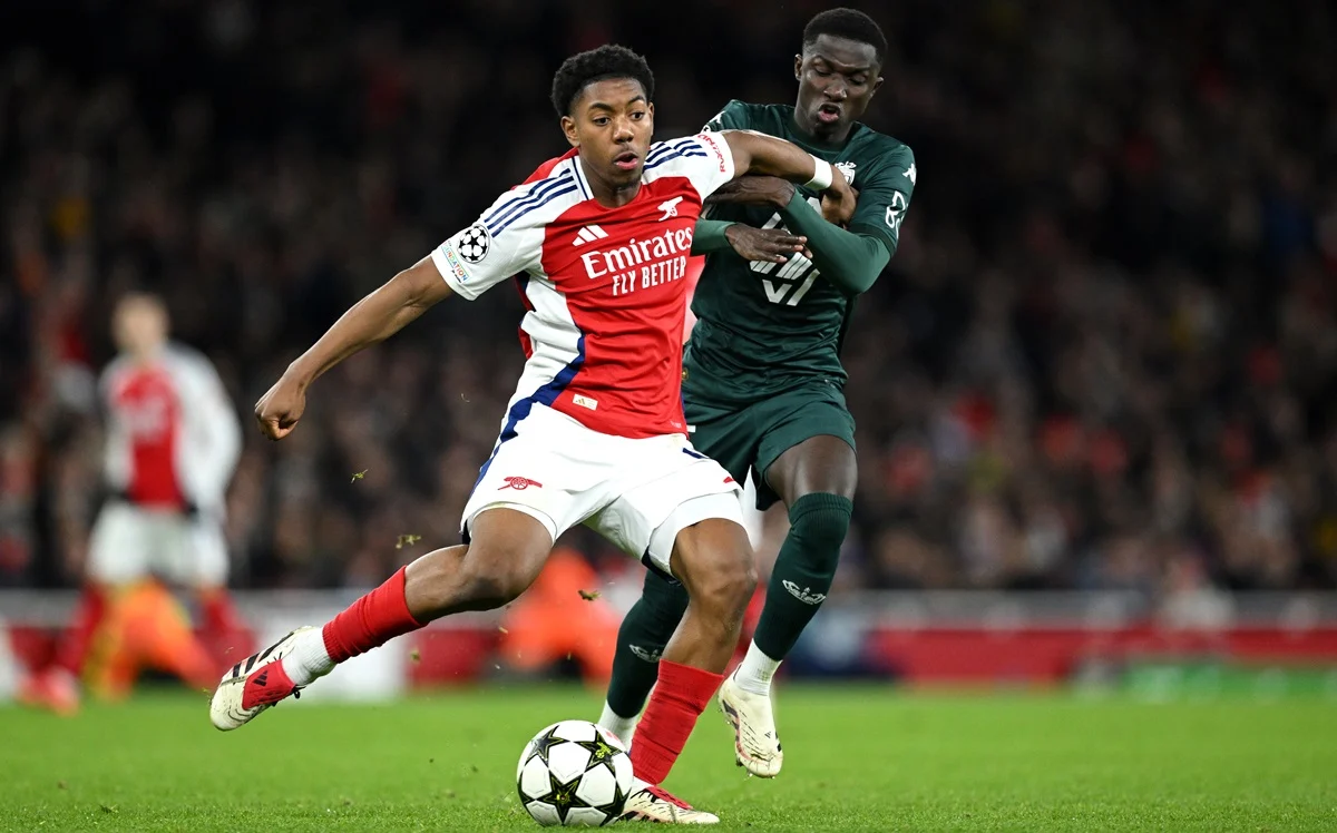 Myles Lewis-Skelly Dihadapkan pada Pilihan Berat antara Manchester United dan Arsenal