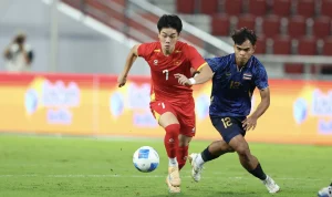Nguyễn Đình Bắc: Bintang Baru Sepak Bola Vietnam