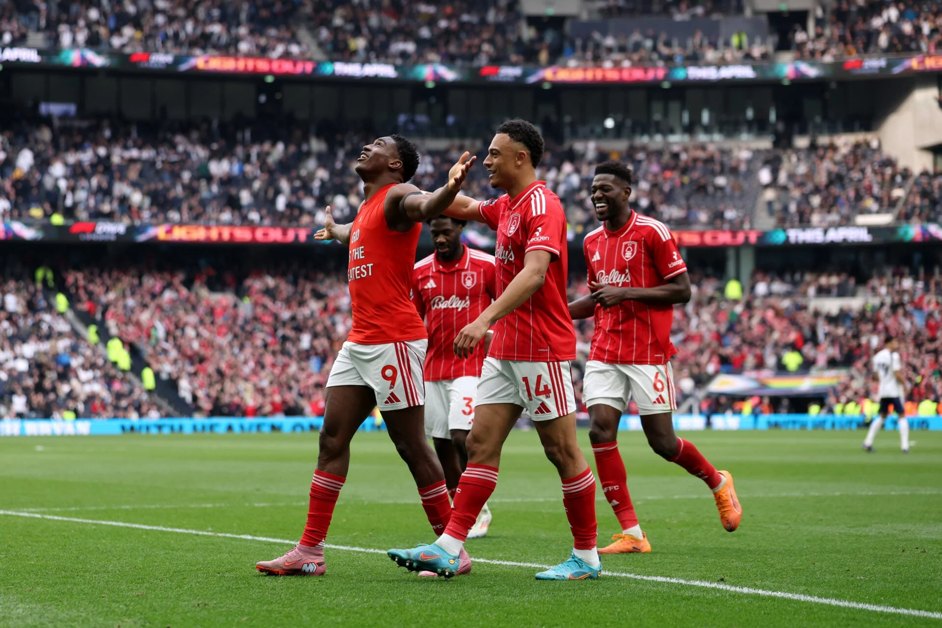 Nottingham Forest vs Brest: Forest Menang 2-0 dan Awoniyi Siap Tinggalkan Klub